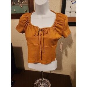 SO Women's Burnt Orange Cropped Shirt Size M Medium Short Sleeve Top Rust